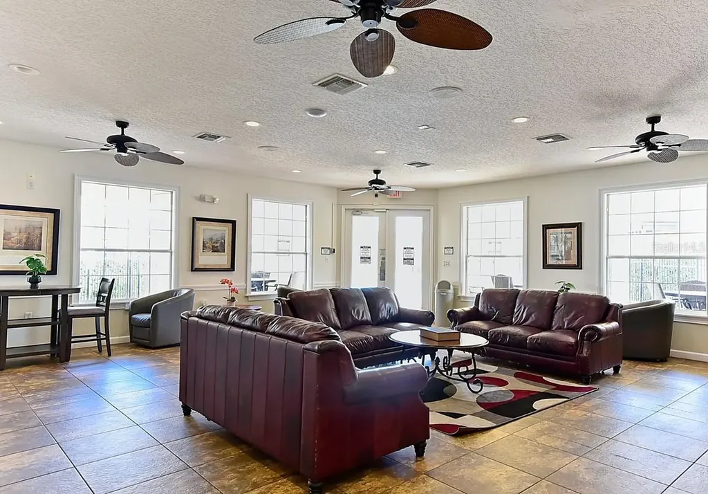 1043 Park Ridge Circle Kissimmee FL 34746