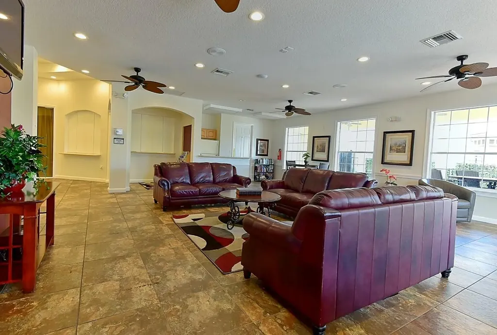 1043 Park Ridge Circle Kissimmee FL 34746