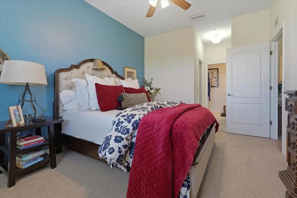 819 Fairwaycove Lane Bradenton FL 34212