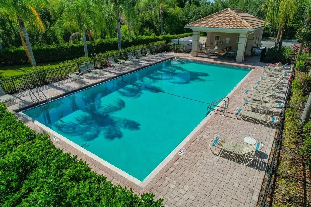 819 Fairwaycove Lane Bradenton FL 34212