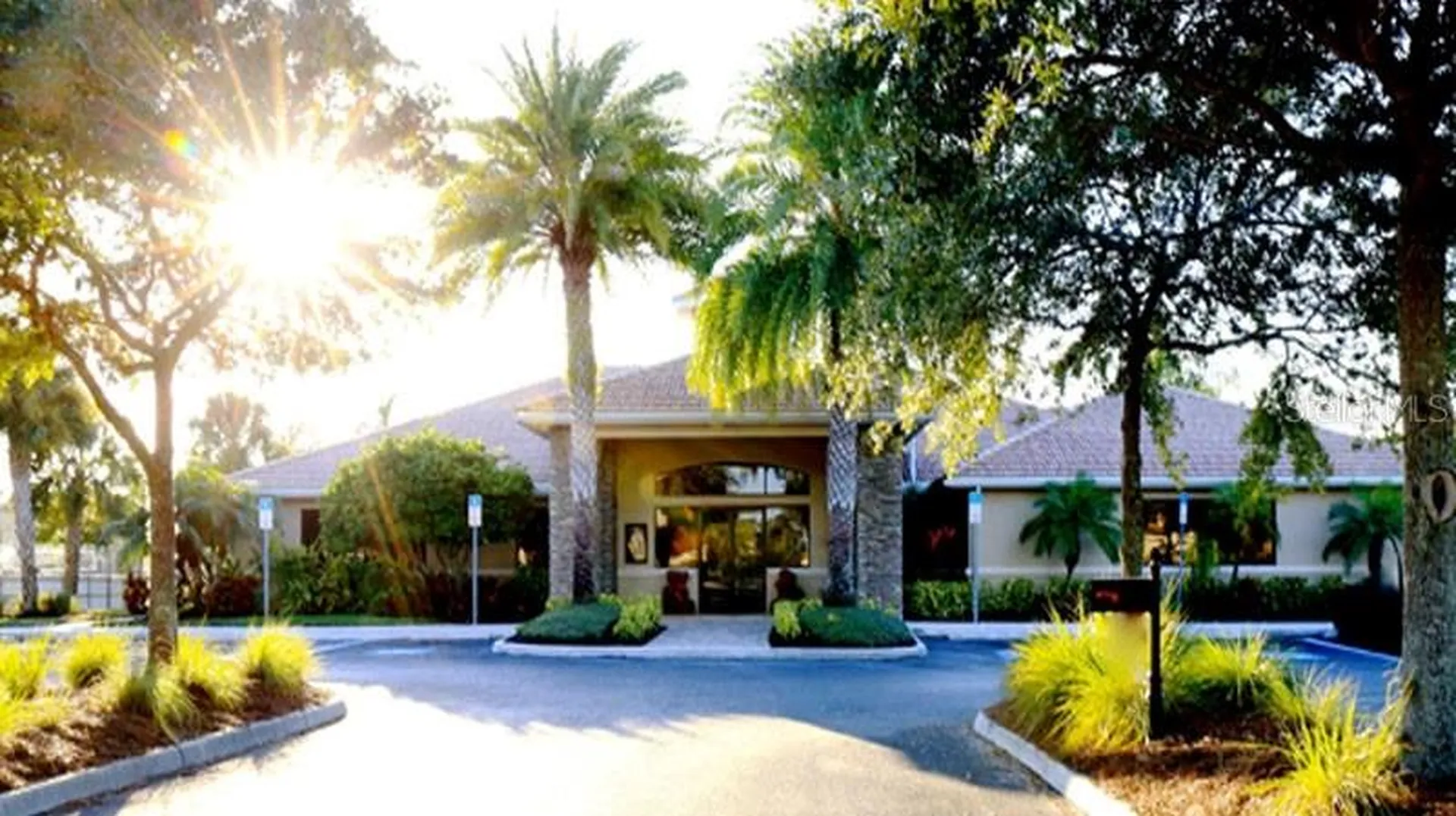 819 Fairwaycove Lane Bradenton FL 34212