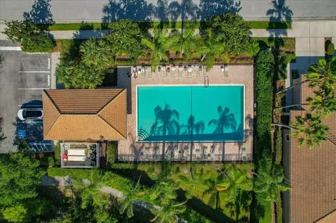 819 Fairwaycove Lane Bradenton FL 34212