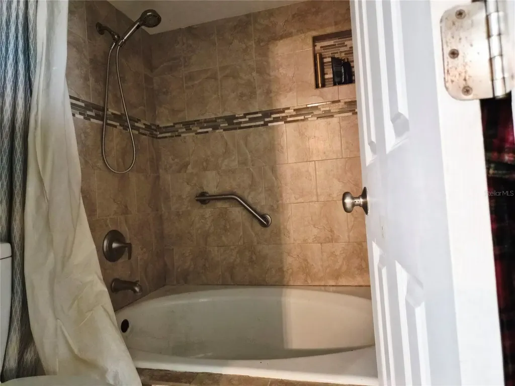 5950 Pelican Bay Plaza S Gulfport FL 33707