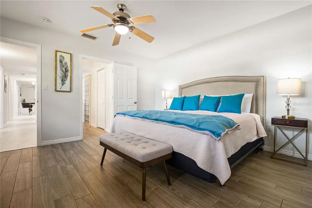 3524 S School Avenue Sarasota FL 34239