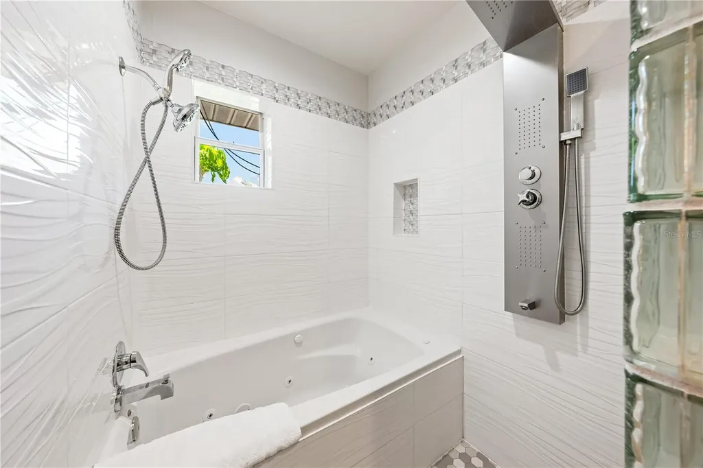 3524 S School Avenue Sarasota FL 34239