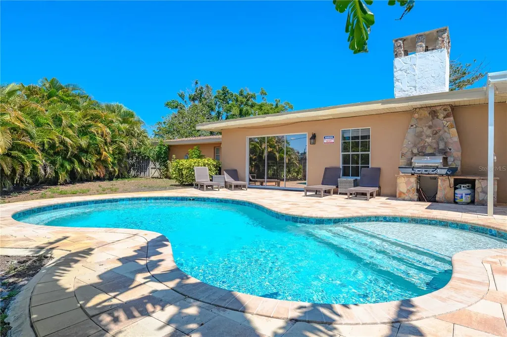 3524 S School Avenue Sarasota FL 34239