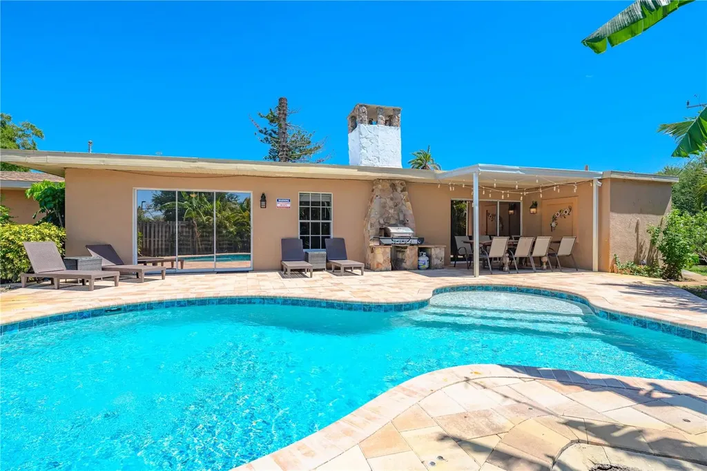 3524 S School Avenue Sarasota FL 34239
