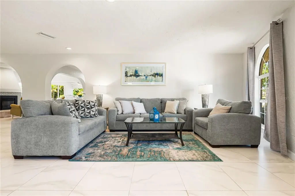 3524 S School Avenue Sarasota FL 34239