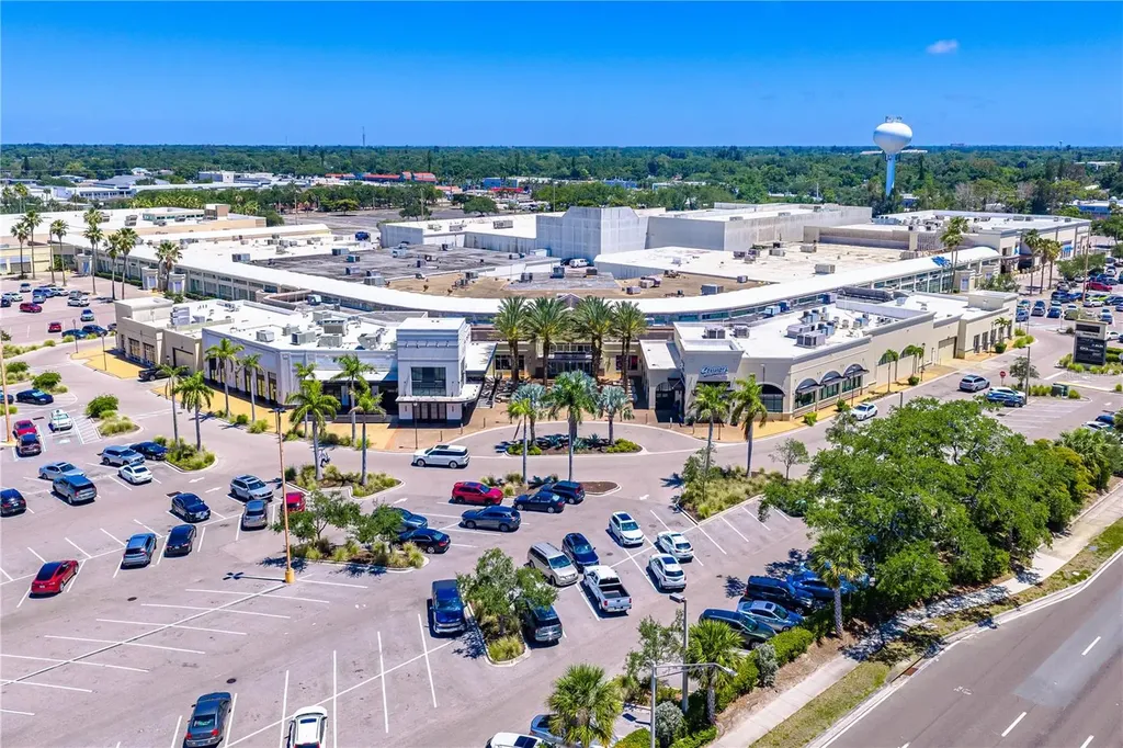 3524 S School Avenue Sarasota FL 34239