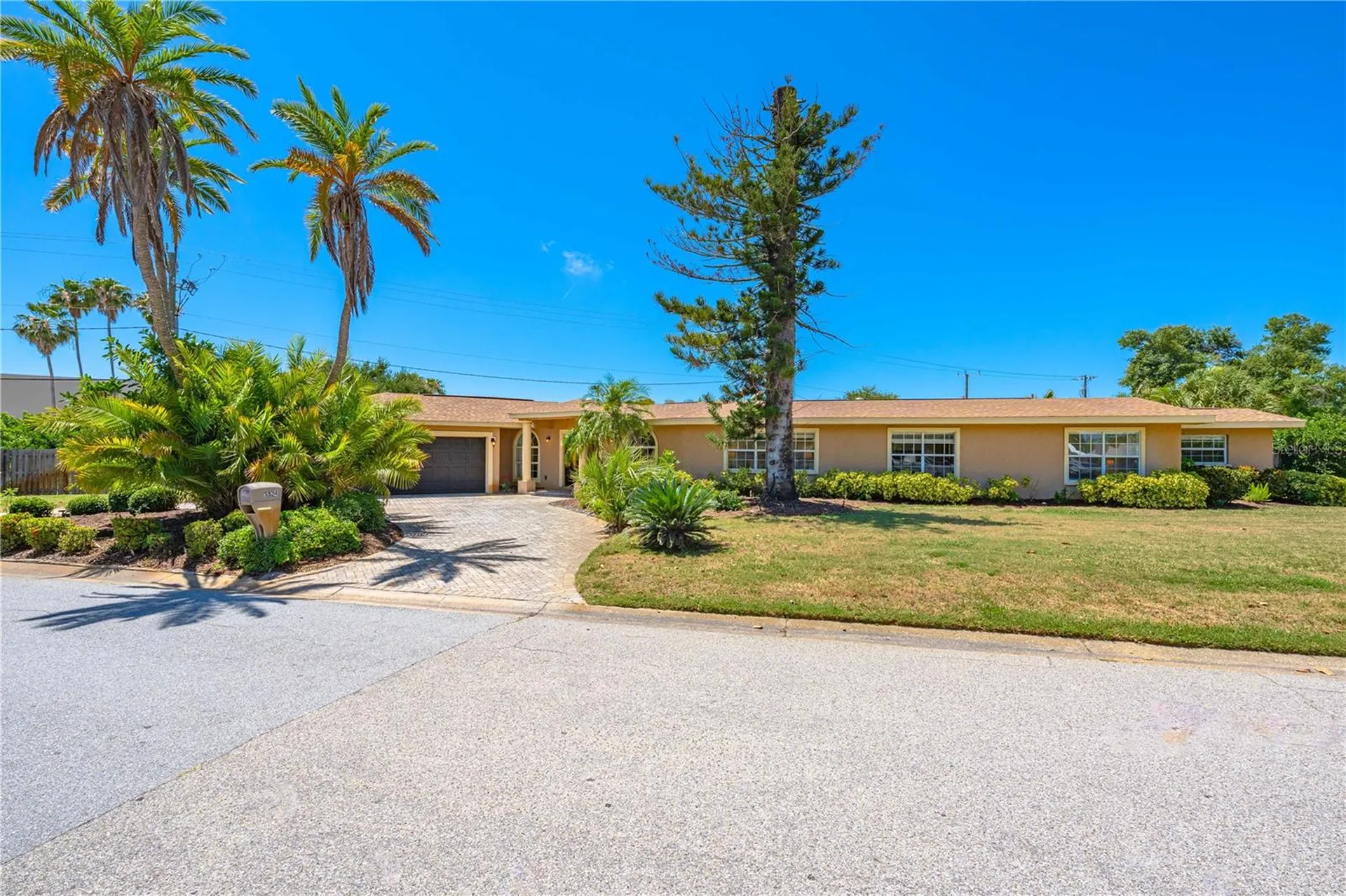 3524 S School Avenue Sarasota FL 34239