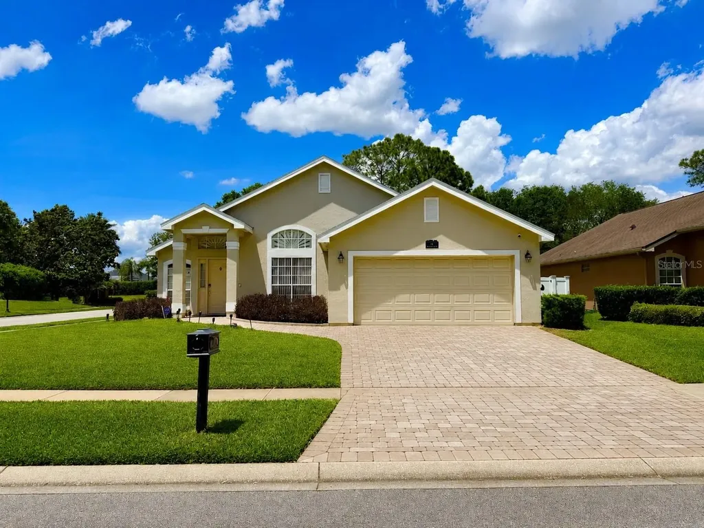2 Moor Green Court Ocoee FL 34761