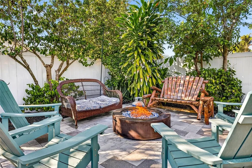 10050 84th Way Largo FL 33777