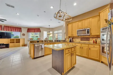 2518 Emerald Tree Lane Apopka FL 32712