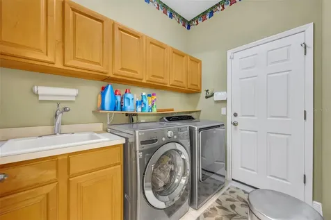 2518 Emerald Tree Lane Apopka FL 32712