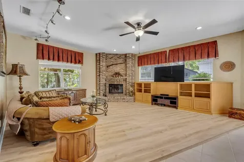 2518 Emerald Tree Lane Apopka FL 32712