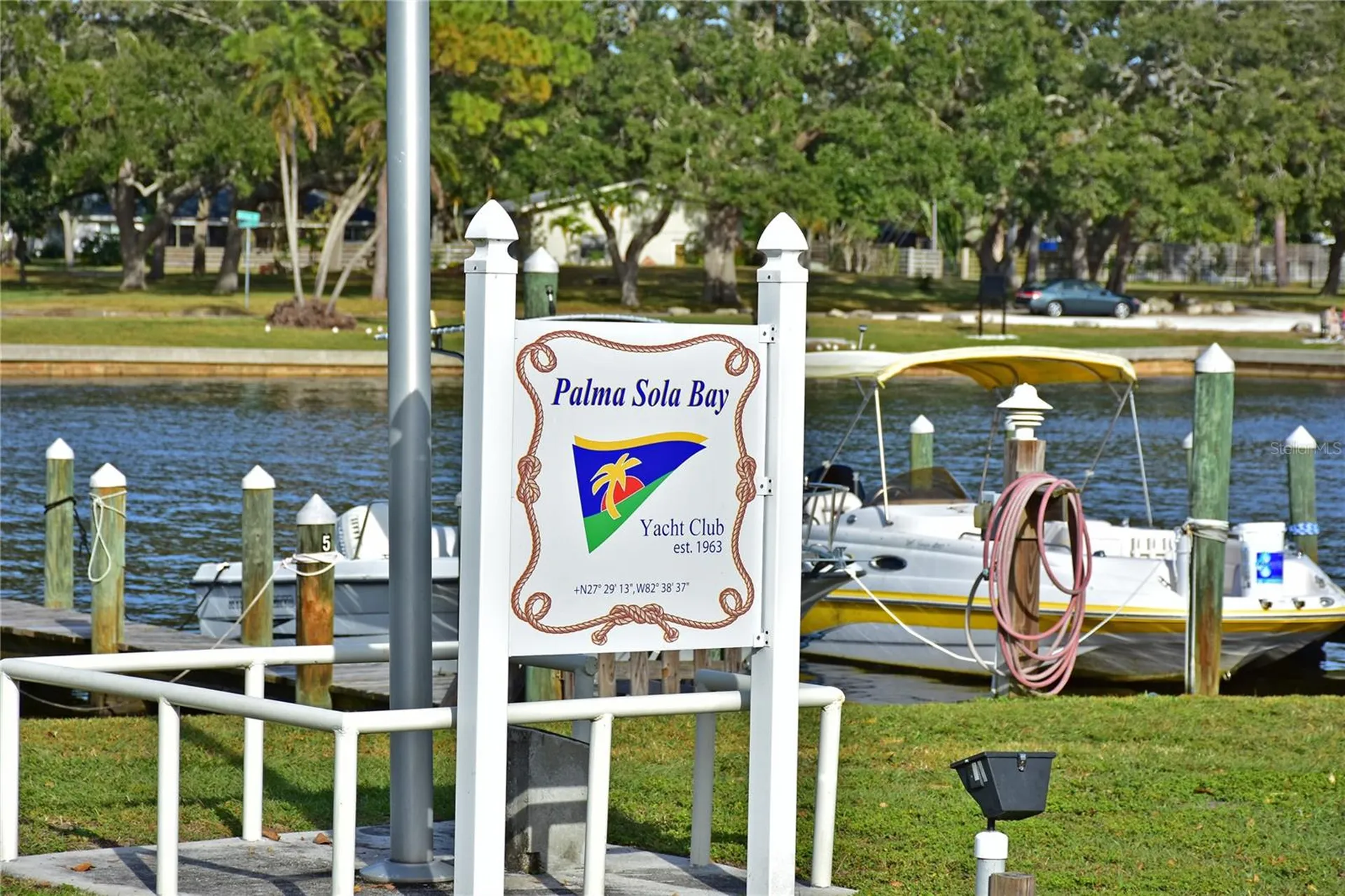 3705 E Bay Drive Holmes Beach FL 34217