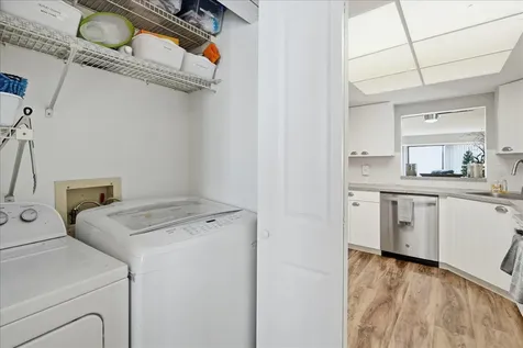 3705 E Bay Drive Holmes Beach FL 34217