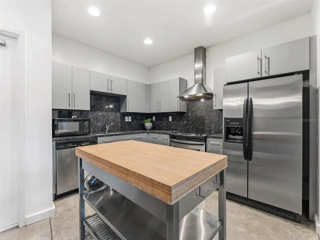 5008 S Macdill Avenue Tampa FL 33611