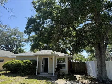 1348 Friend Avenue Clearwater FL 33756