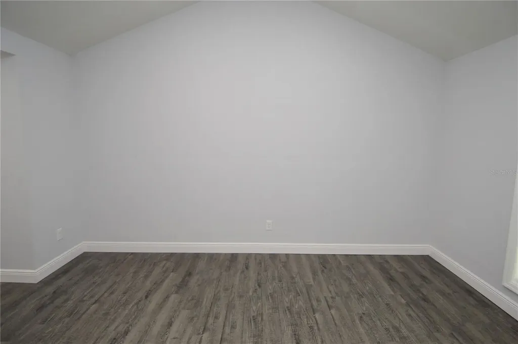 8633 Fancy Finch Drive Tampa FL 33614