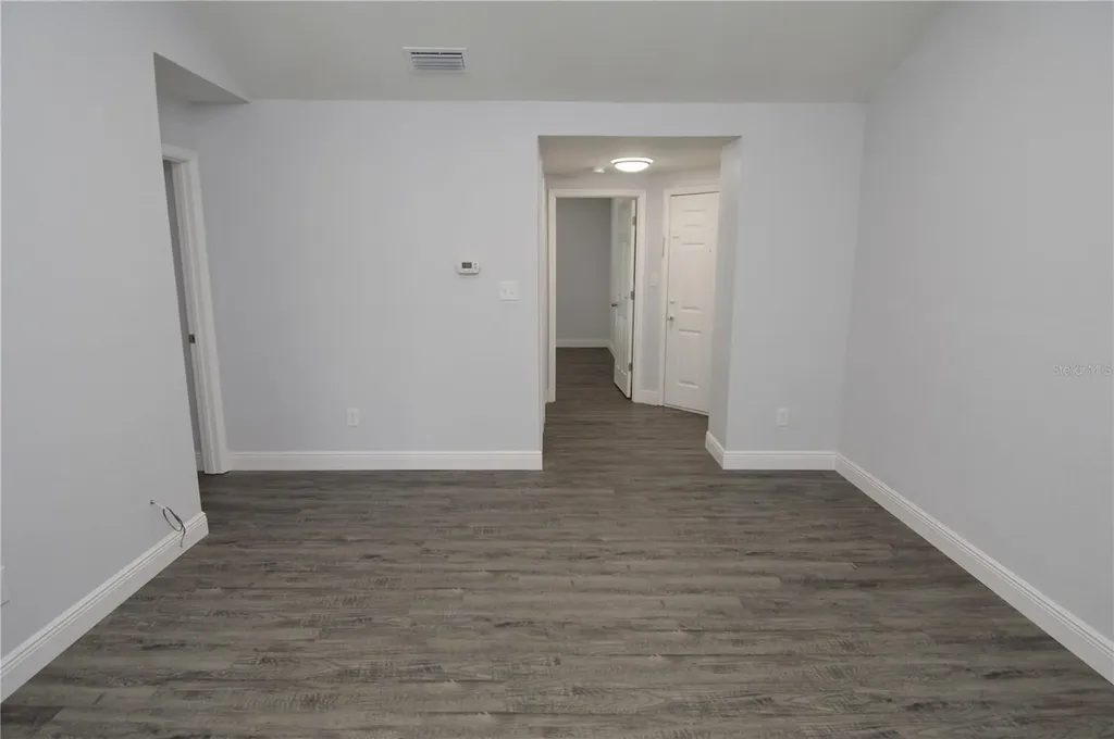 8633 Fancy Finch Drive Tampa FL 33614