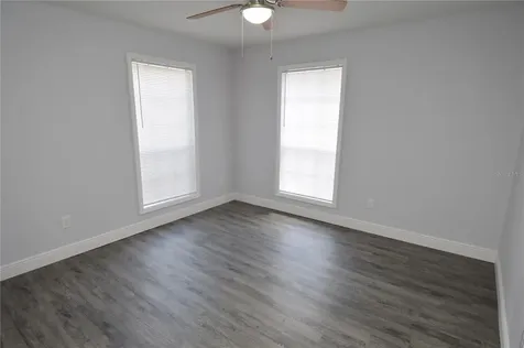 8633 Fancy Finch Drive Tampa FL 33614