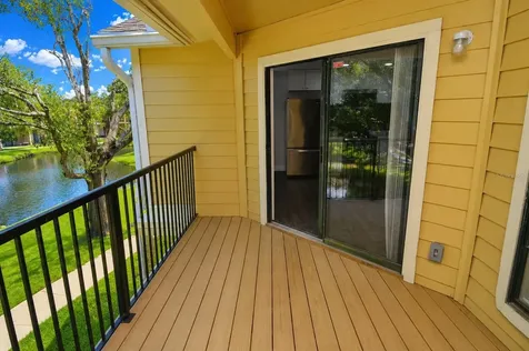 8633 Fancy Finch Drive Tampa FL 33614