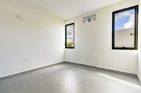 238 Urb. Monteazul Guaynabo PR 00971