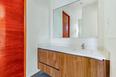 238 Urb. Monteazul Guaynabo PR 00971