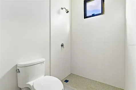 238 Urb. Monteazul Guaynabo PR 00971