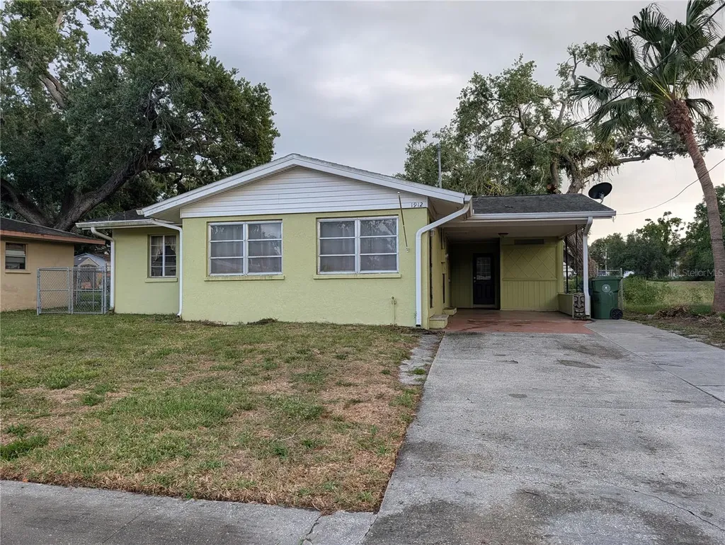 1912 3rd Avenue E Bradenton FL 34208