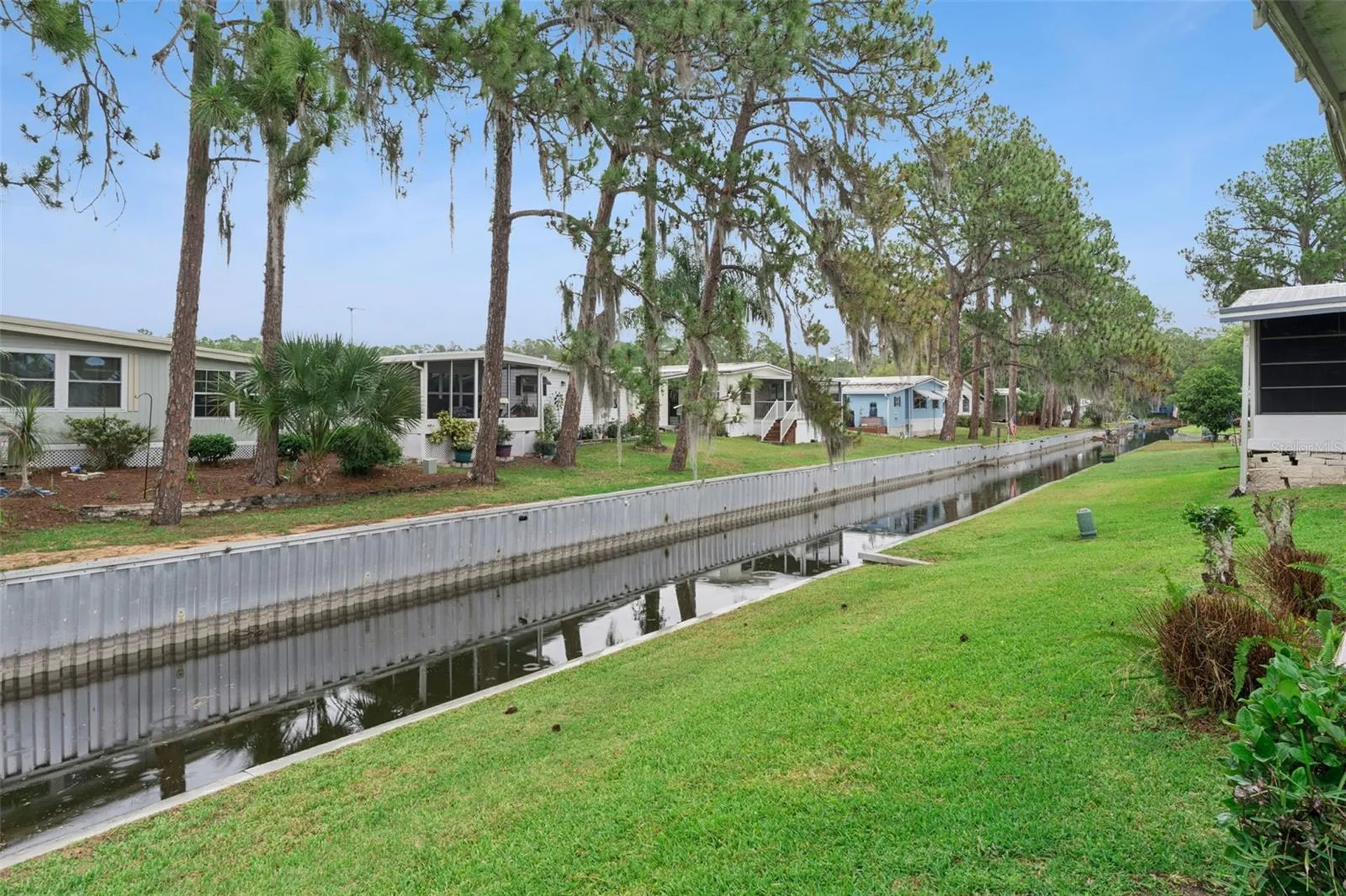 102 Parkland Drive Eustis FL 32726