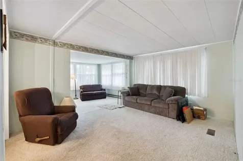 102 Parkland Drive Eustis FL 32726