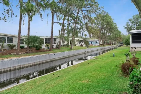 102 Parkland Drive Eustis FL 32726