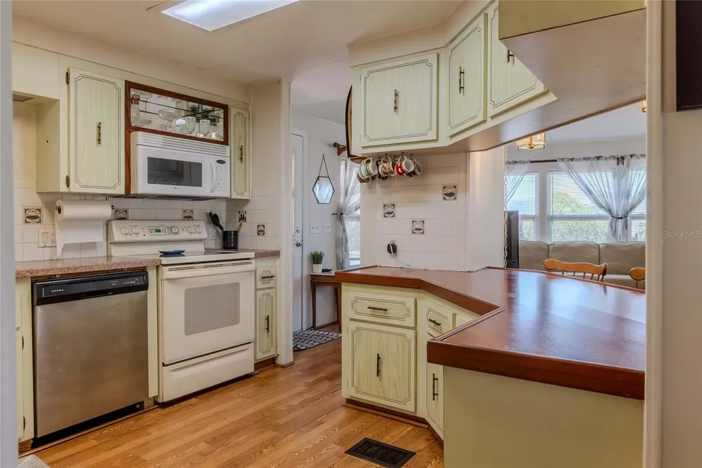 2100 Kings Highway Punta Gorda FL 33980
