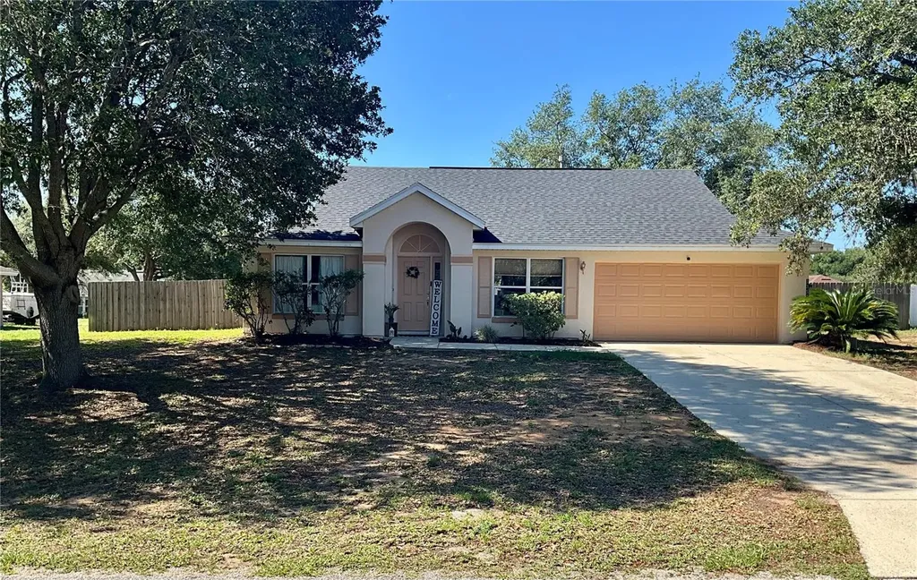 13512 Biscayne Drive Grand Island FL 32735