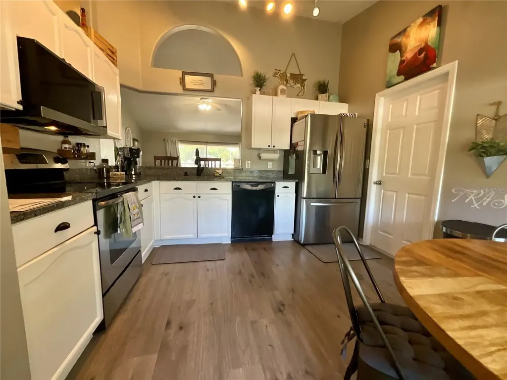 13512 Biscayne Drive Grand Island FL 32735