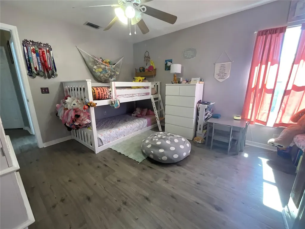 13512 Biscayne Drive Grand Island FL 32735