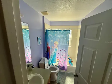 13512 Biscayne Drive Grand Island FL 32735