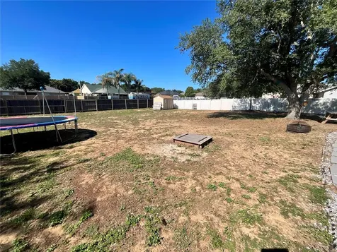 13512 Biscayne Drive Grand Island FL 32735