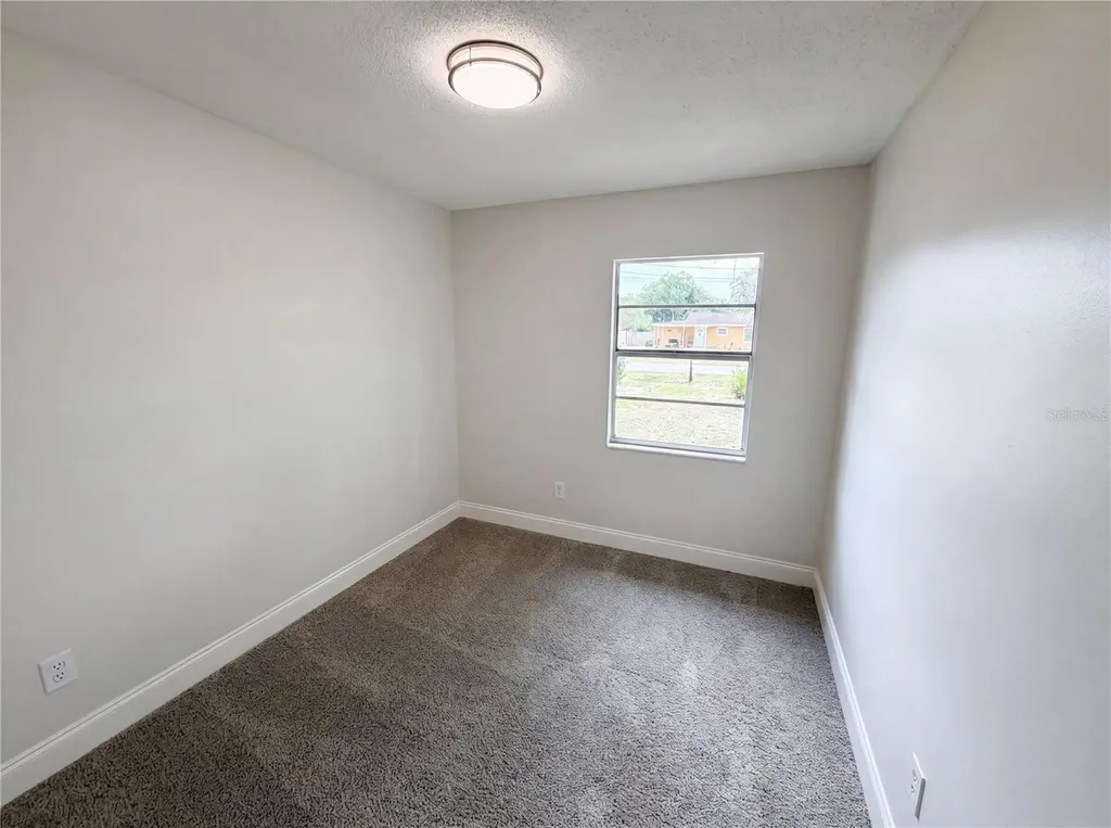 11607 English Street Orlando FL 32817