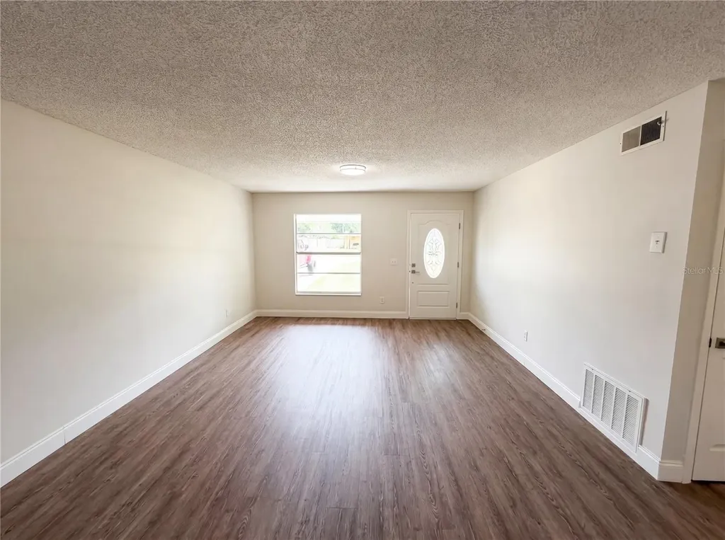 11607 English Street Orlando FL 32817