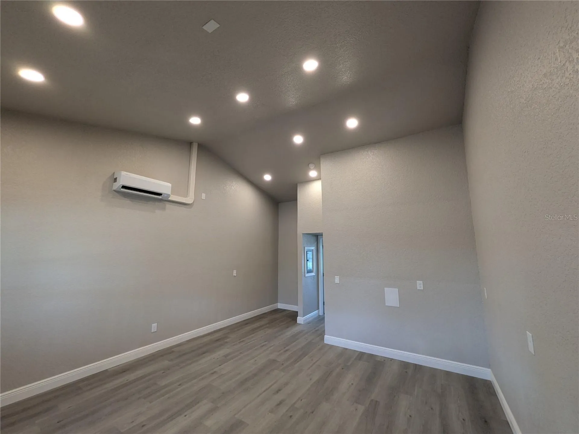 1120 Pinellas Bayway S St Petersburg FL 33715