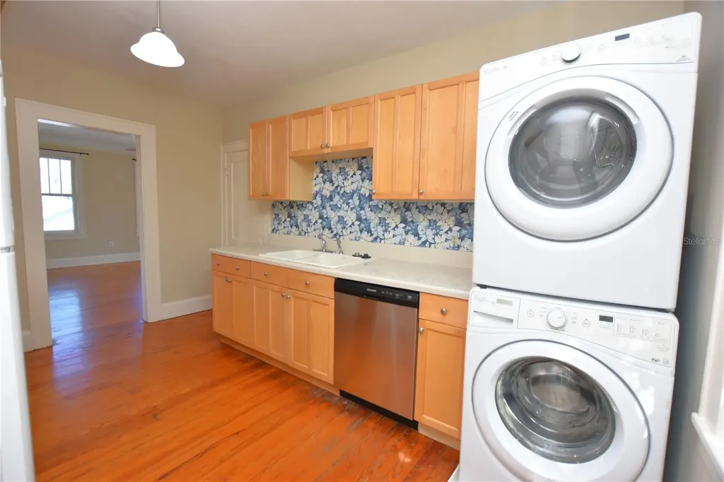 709 1/2 Park Hill Avenue Lakeland FL 33801