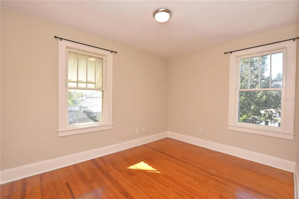 709 1/2 Park Hill Avenue Lakeland FL 33801