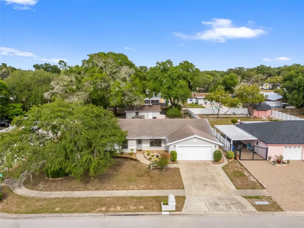 1855 Kim Acres Lane Dover FL 33527