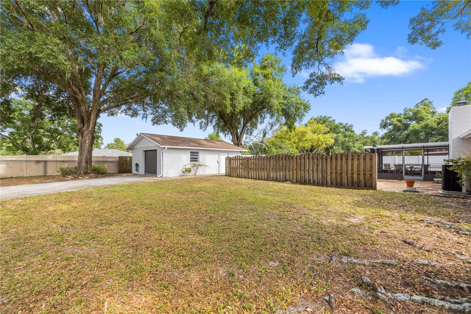 1855 Kim Acres Lane Dover FL 33527