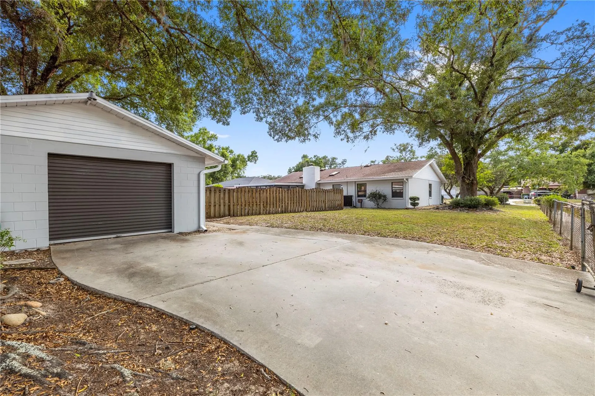 1855 Kim Acres Lane Dover FL 33527