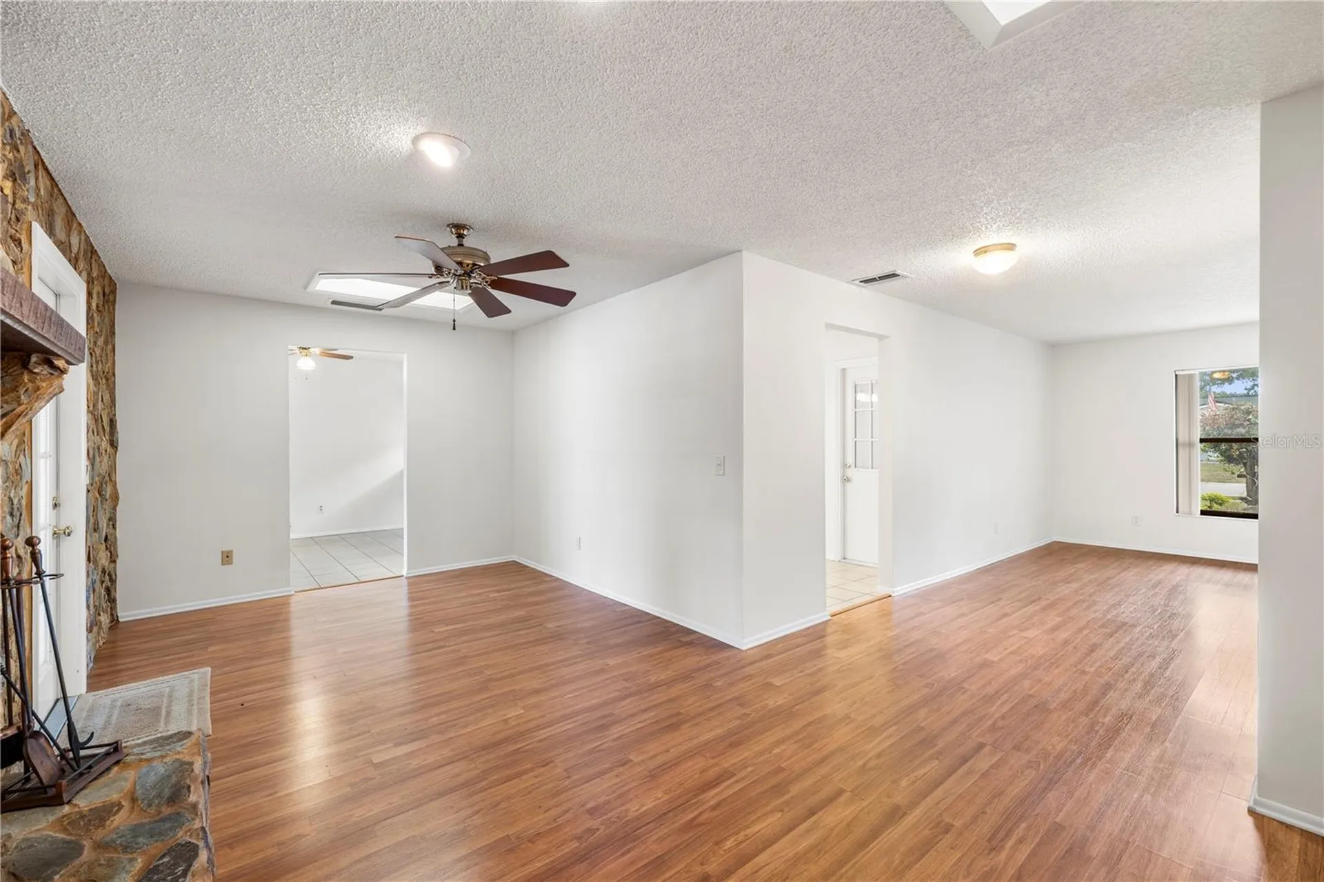 1855 Kim Acres Lane Dover FL 33527