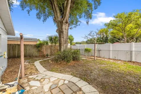 1855 Kim Acres Lane Dover FL 33527